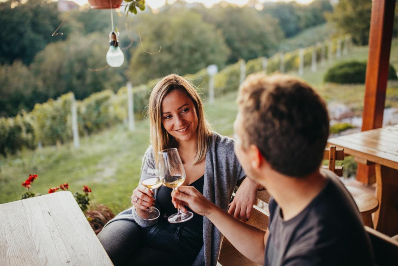 Wine Camp Hazic Hotel Sveti Martin Na Muri Eksteriør billede