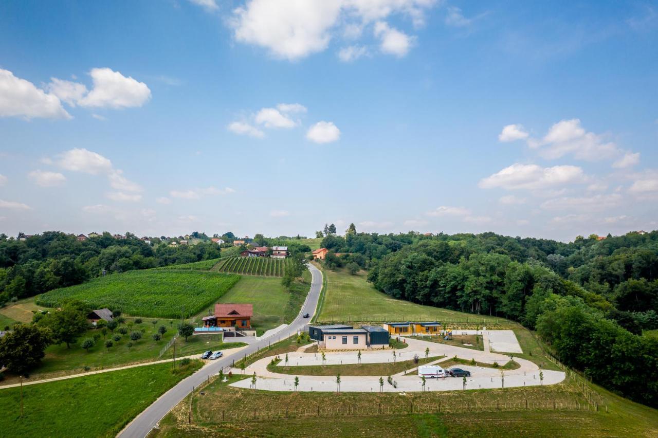 Wine Camp Hazic Hotel Sveti Martin Na Muri Eksteriør billede